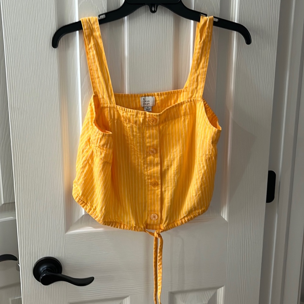 Crop top